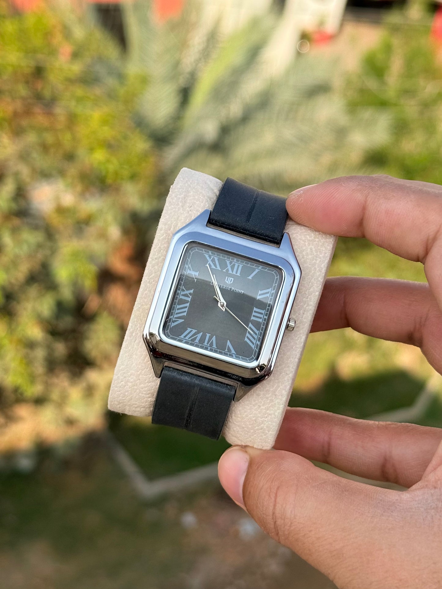 MJ Upoint Roman Dial | Magnetic Lock Old Money