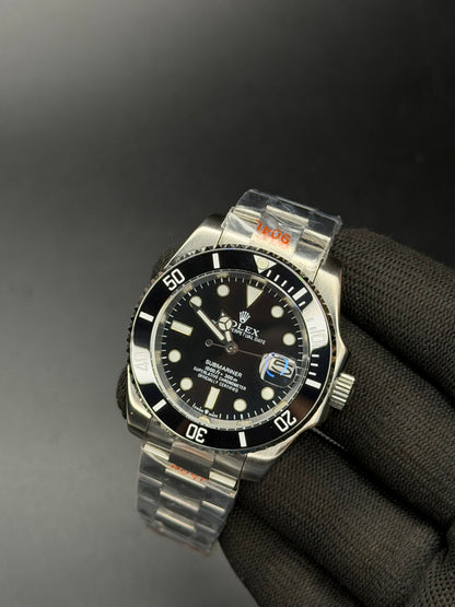 40mm Diver Automatic Watch – Black Dial | Oyster Bracelet