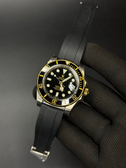 40mm Two-Tone Diver Automatic Date Watch – Black Dial | Oysterflex Style Strap