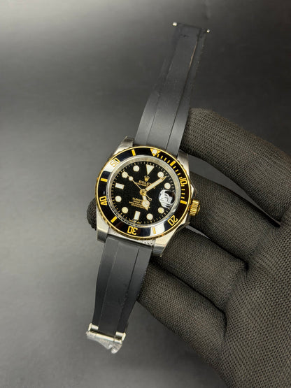 40mm Two-Tone Diver Automatic Date Watch – Black Dial | Oysterflex Style Strap